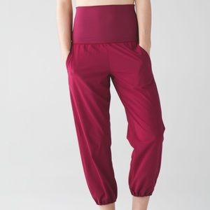 EUC Lululemon Om Pant - Rosewood Size 6